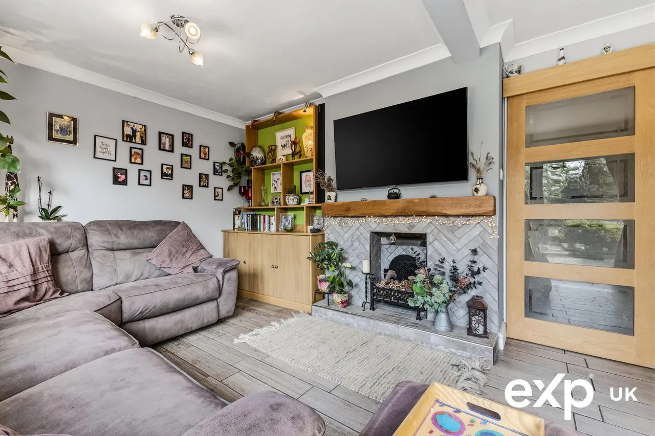 Chestnut Avenue, Ravenshead, photo 13