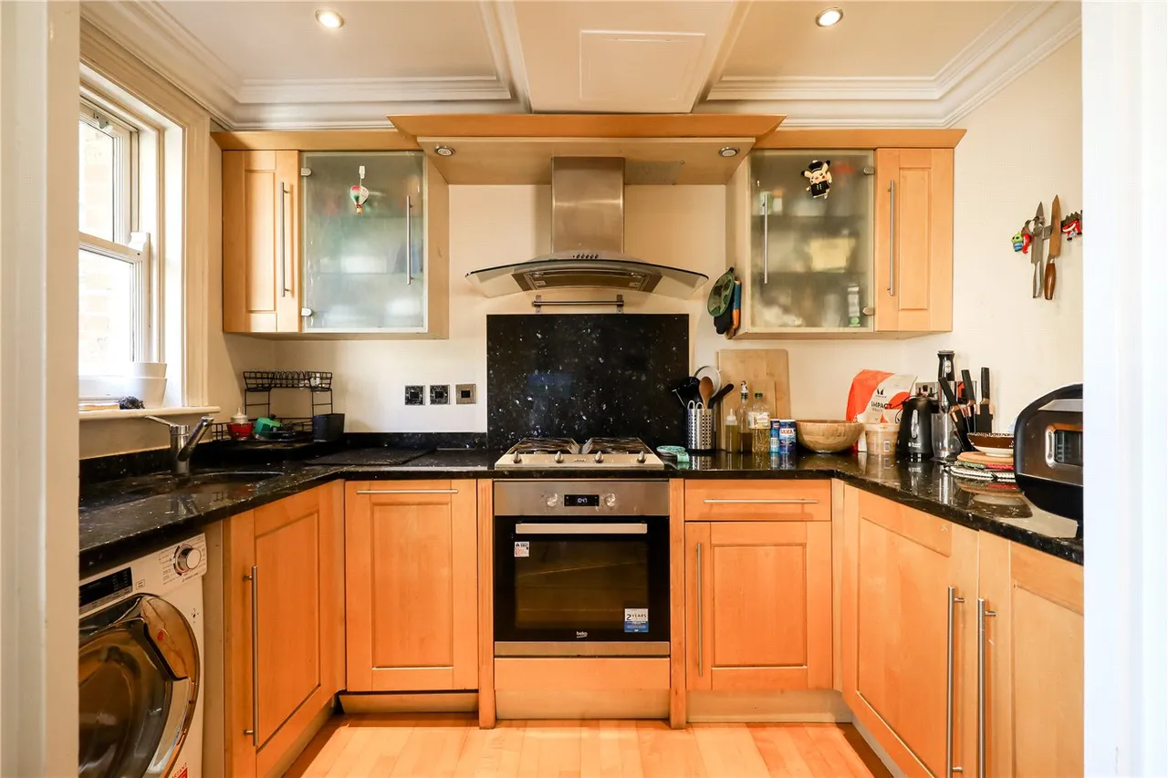 North Common Road, London, W5, photo 3