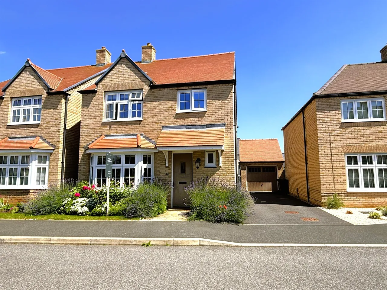 4 bed house for sale, Bardolph Way, Huntingdon, PE28