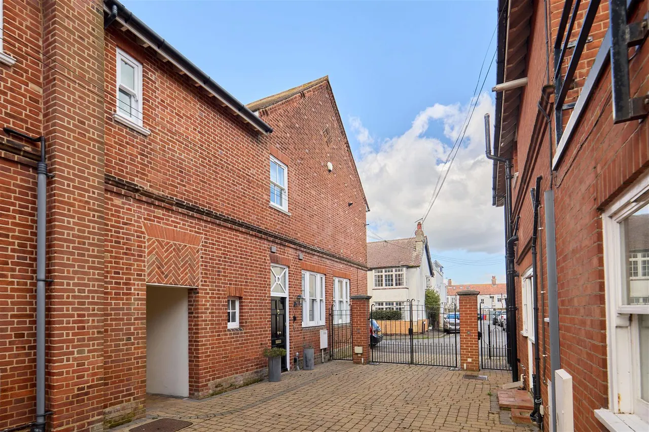 Wymering Road, Southwold, IP18, photo 13