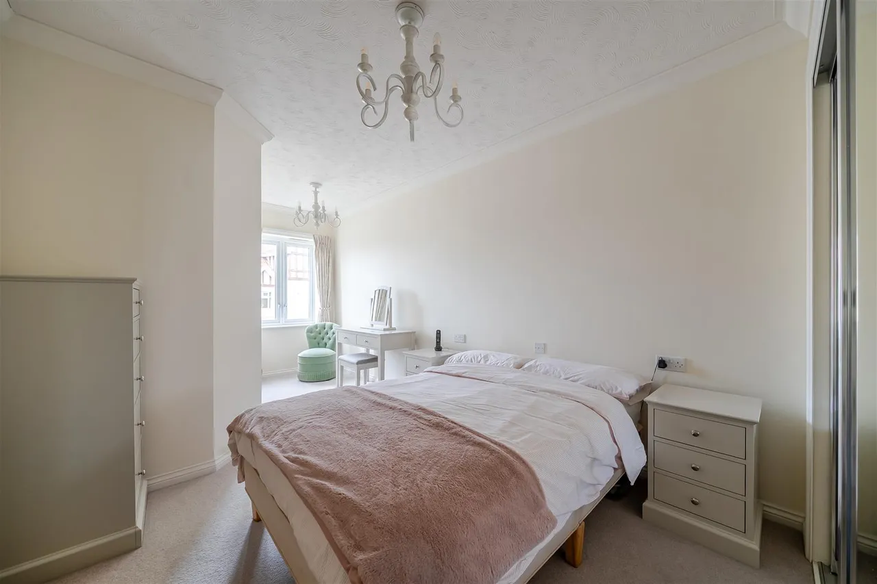 Stuart Road, Highcliffe, BH23, photo 8