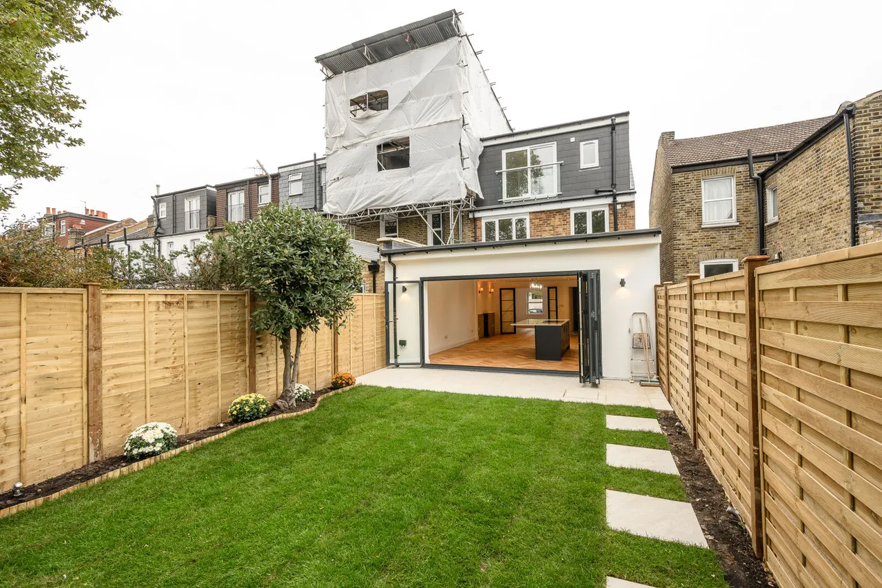 Cecil Road, London, SW19, photo 14