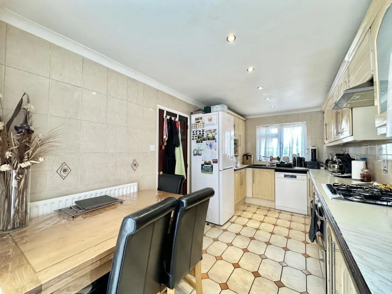 Brentford Close, Yeading, UB4, photo 5