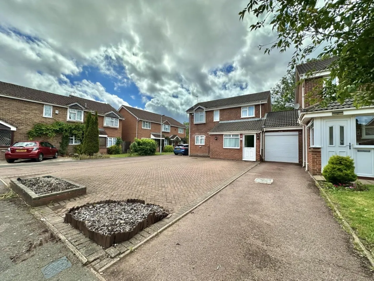 Brentford Close, Yeading, UB4, photo 16