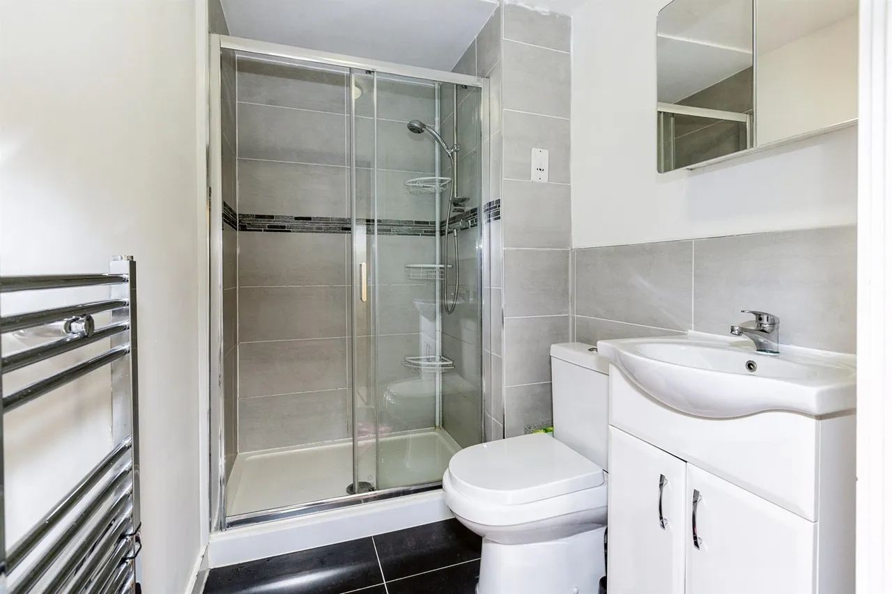 Bath Road, Slough, photo 12