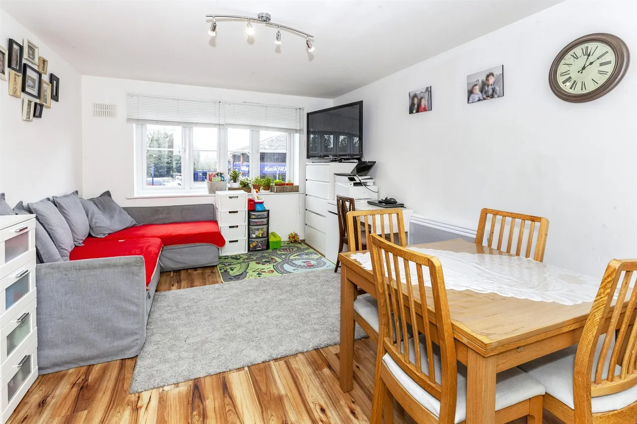 Bath Road, Slough, photo 5
