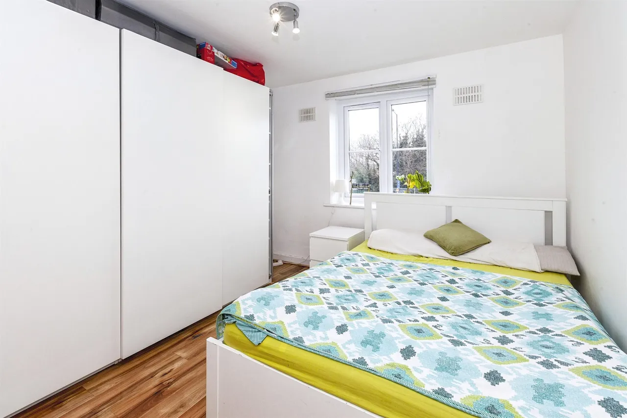 Bath Road, Slough, photo 10