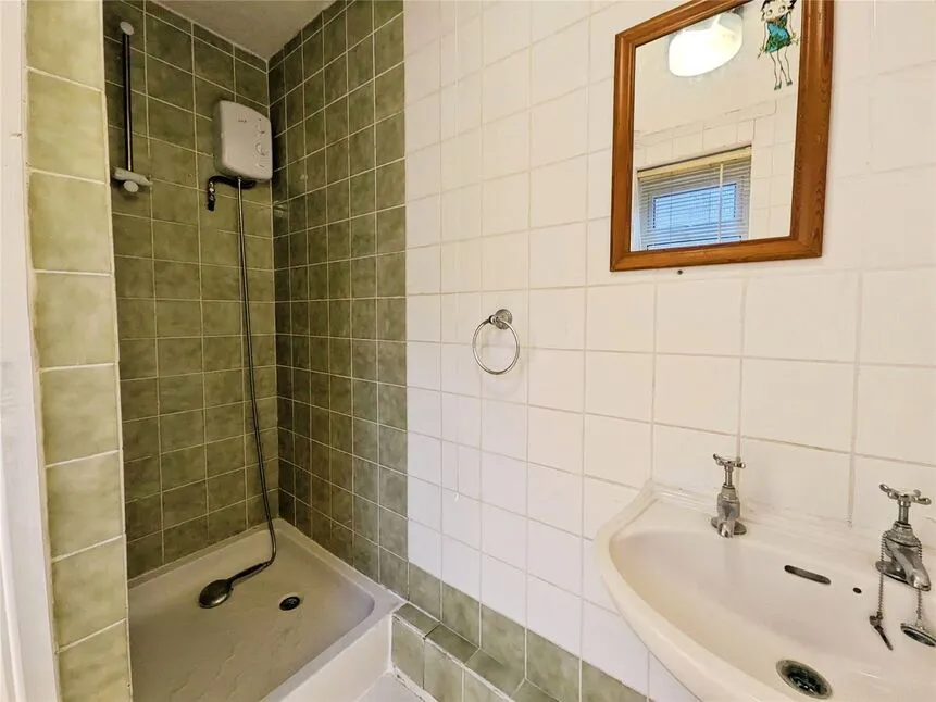Broadway, Sheerness, Kent, ME12, photo 8