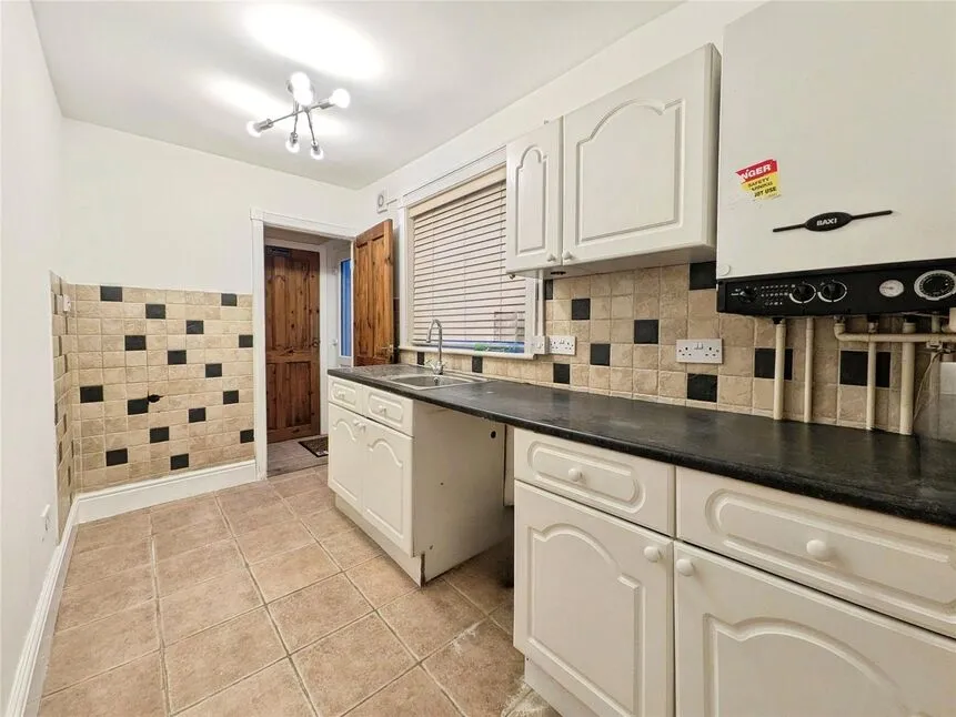 Broadway, Sheerness, Kent, ME12, photo 5