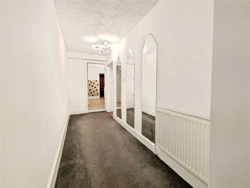 Broadway, Sheerness, Kent, ME12, photo 3