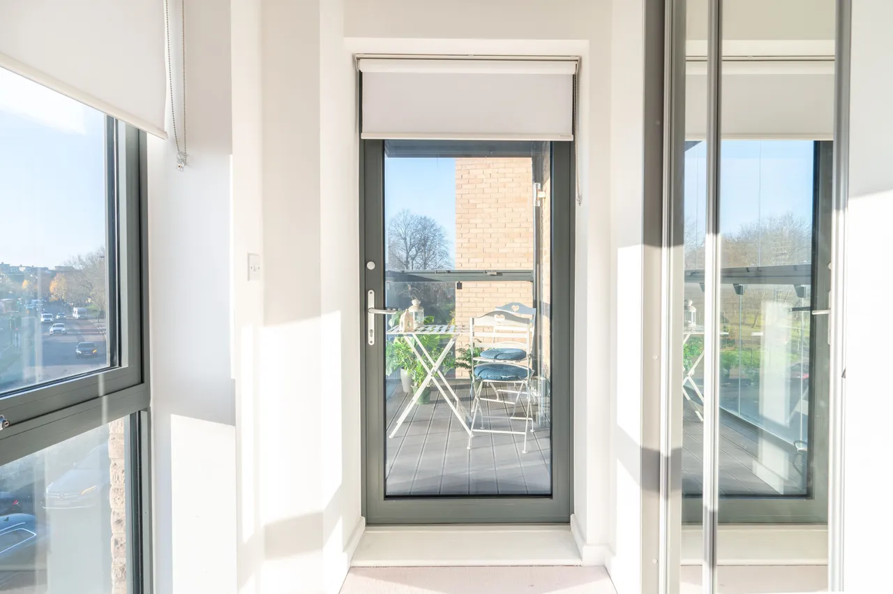 London, NW10, photo 5