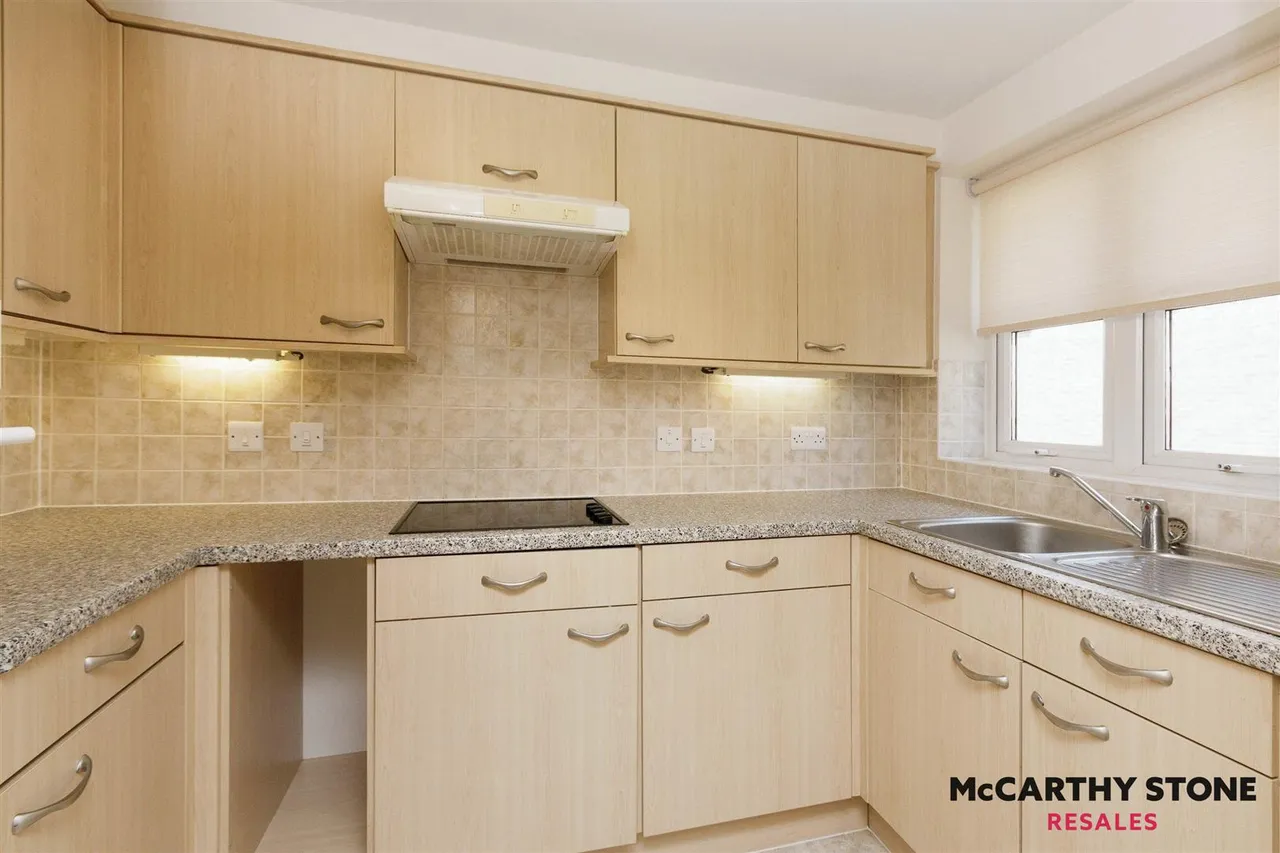 Tower Road, Liphook, GU30, photo 16