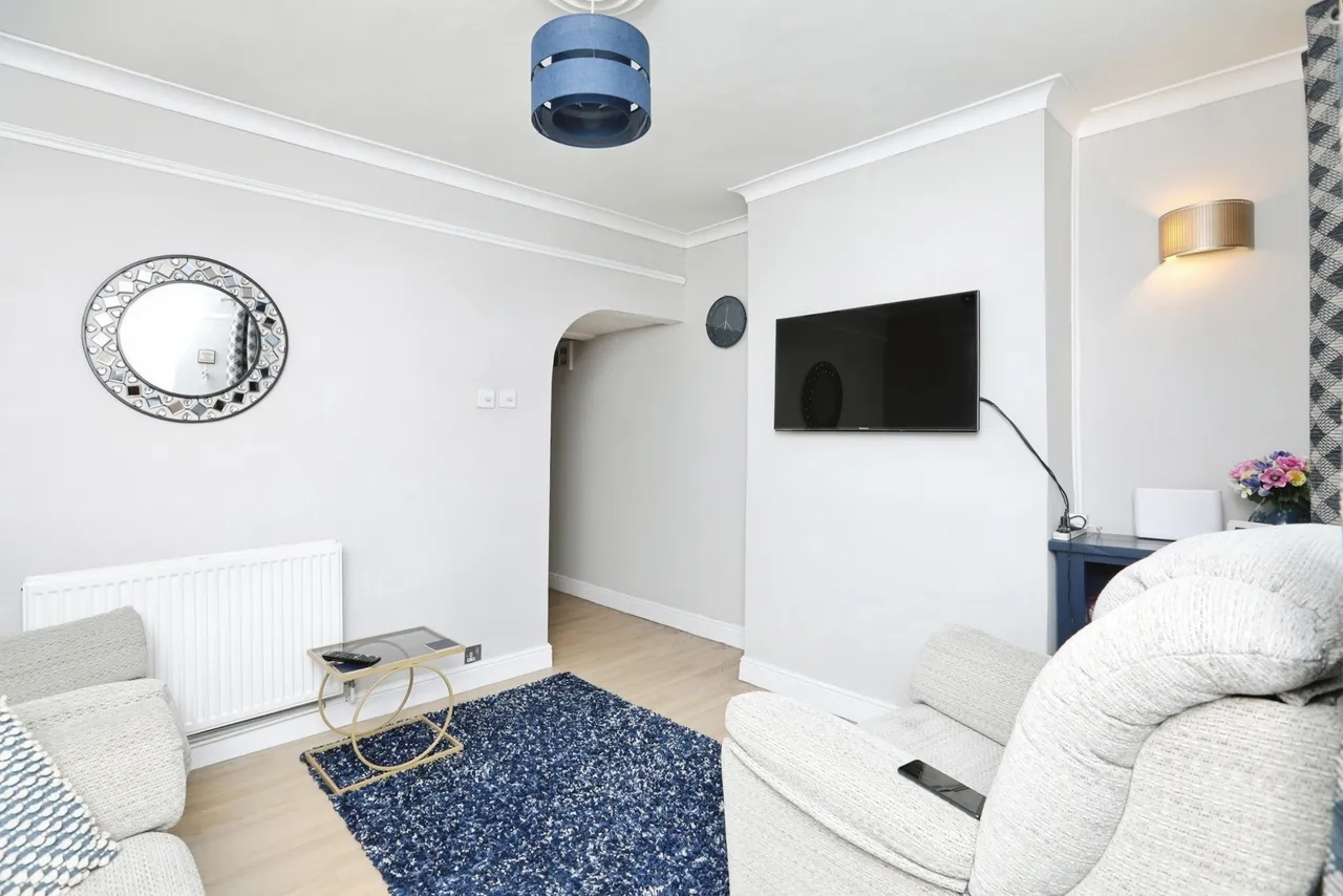 2 bed house for sale — Goodnestone Road, Sittingbourne, Kent, ME10
