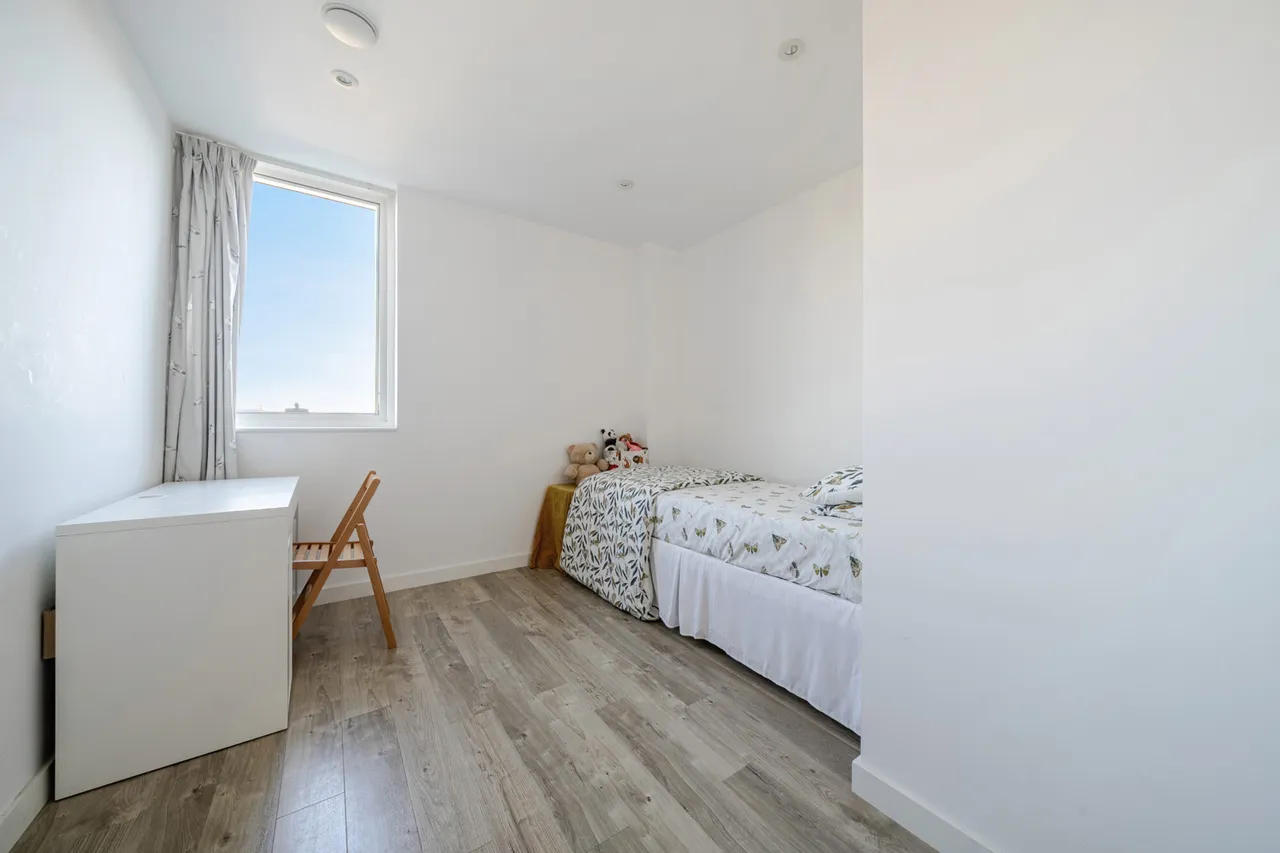 Woods Road, SE15, photo 18