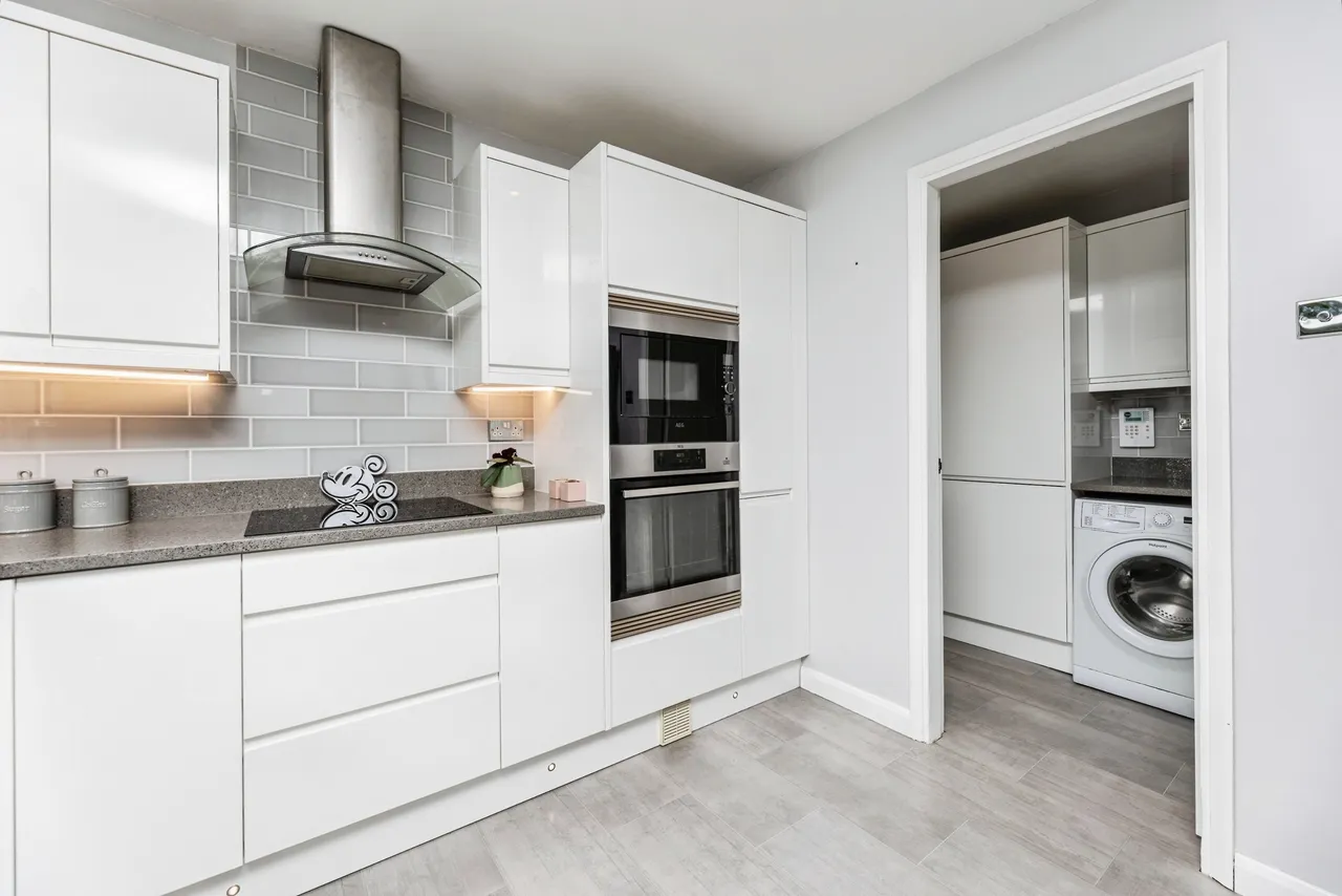 Hillcrest Mount, Townville, Castleford, photo 9