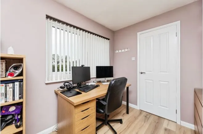 Hillcrest Mount, Townville, Castleford, photo 11