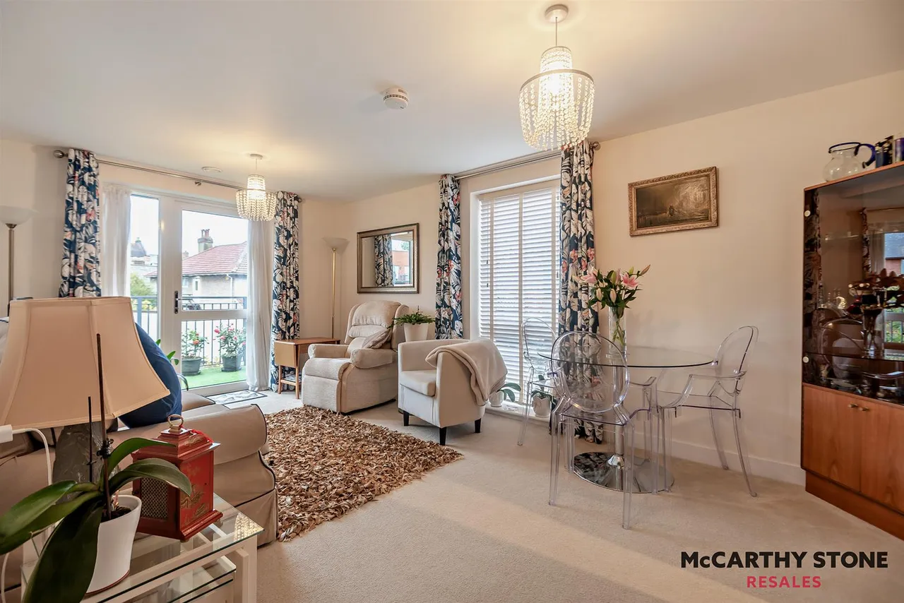 2 bed flat for sale, Endless Street, Salisbury, SP1