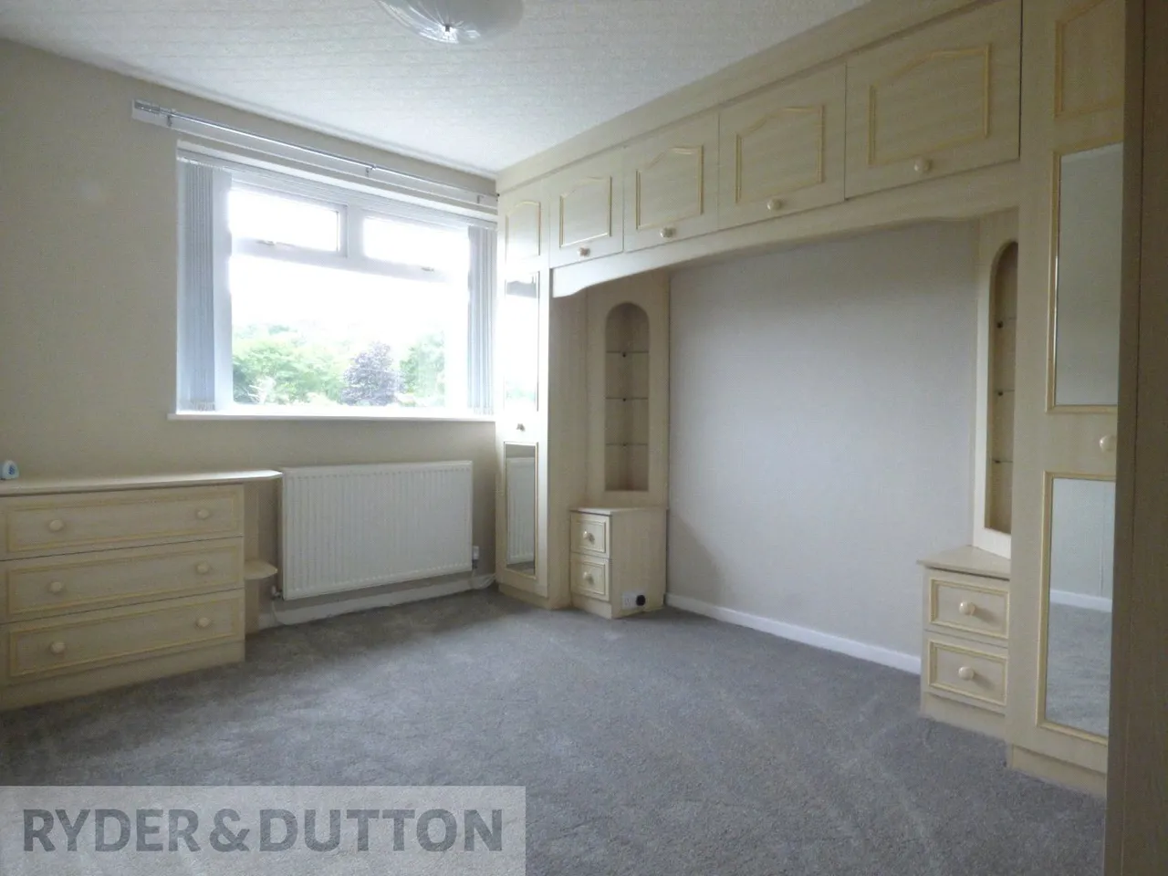 Cold Greave Close, Newhey, OL16, photo 5