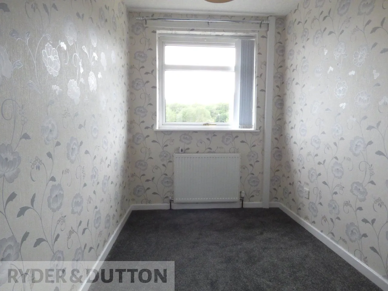 Cold Greave Close, Newhey, OL16, photo 9