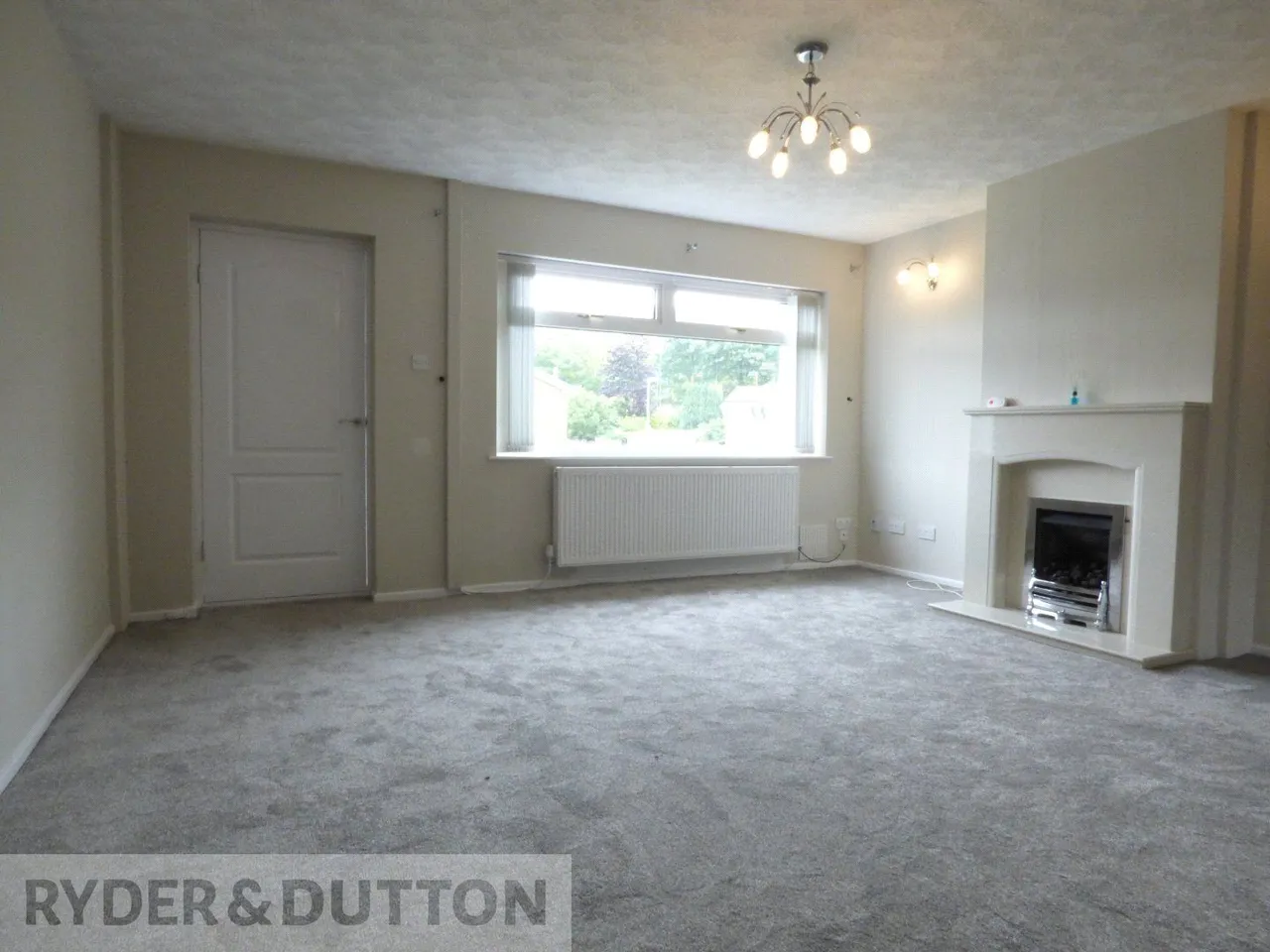 Cold Greave Close, Newhey, OL16, photo 13