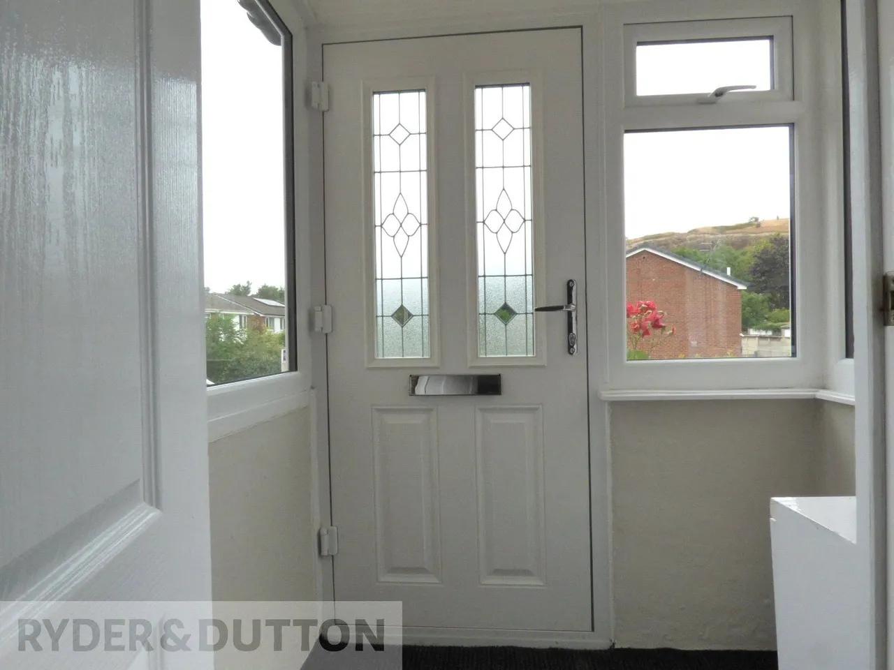 Cold Greave Close, Newhey, OL16, photo 10