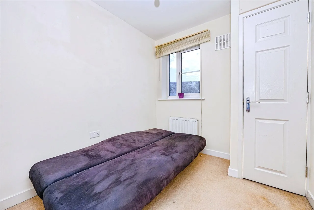 Daimler Drive, Dunstable, LU6, photo 6