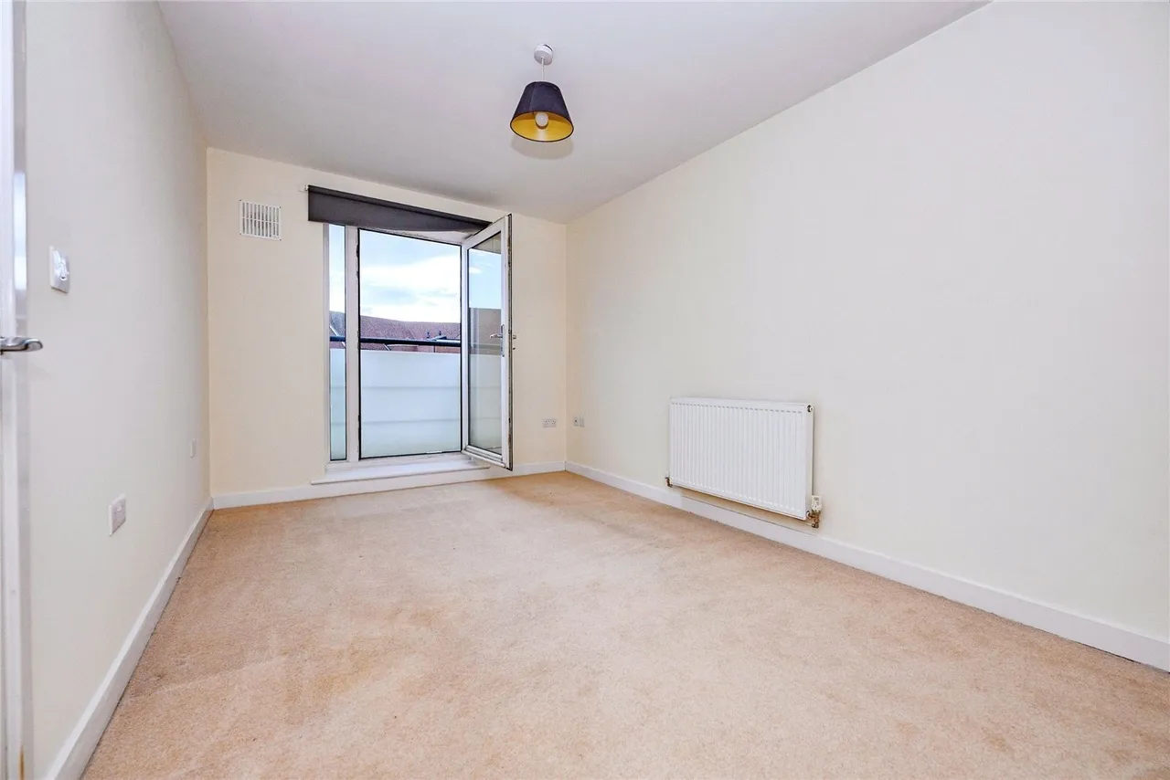 Daimler Drive, Dunstable, LU6, photo 5