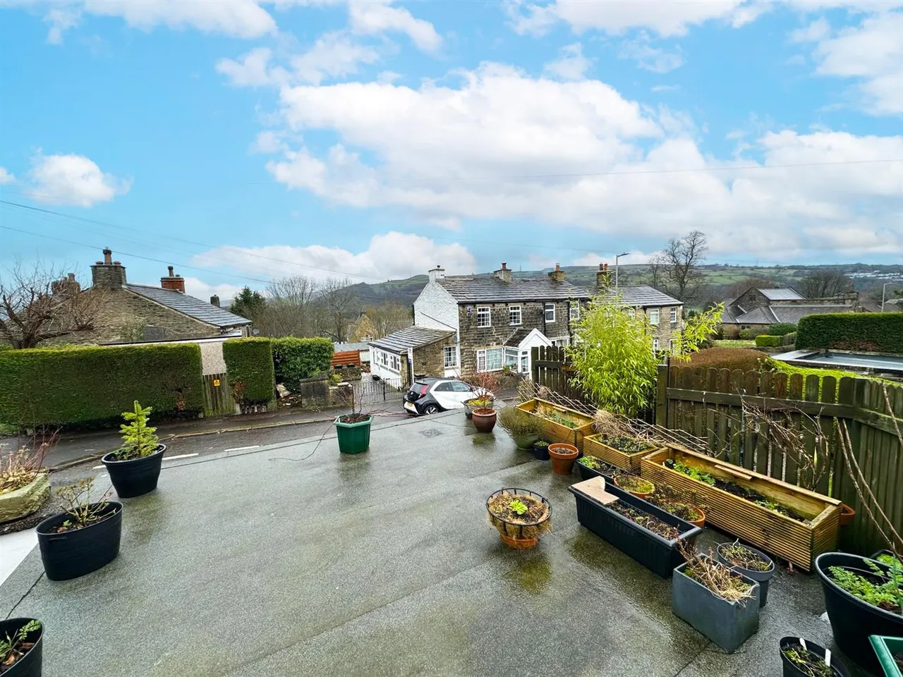 Green Head Road, Keighley, BD20 6ED, photo 22