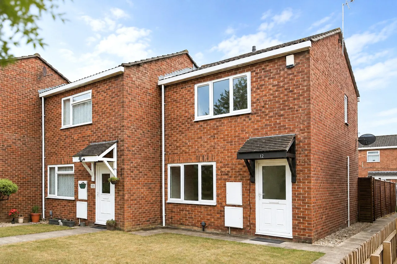 2 bed house for sale, Westbury