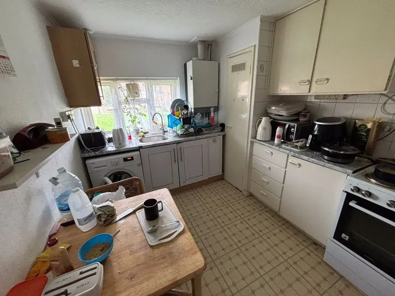 Amberden Avenue, Finchley N3 3DE, photo 2
