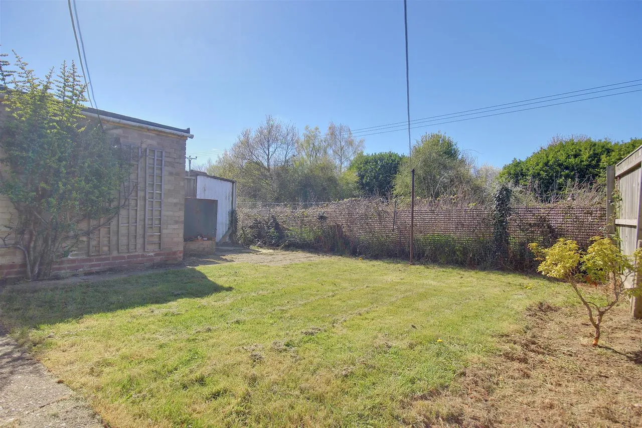 Chestnut Avenue, Beverley, photo 2