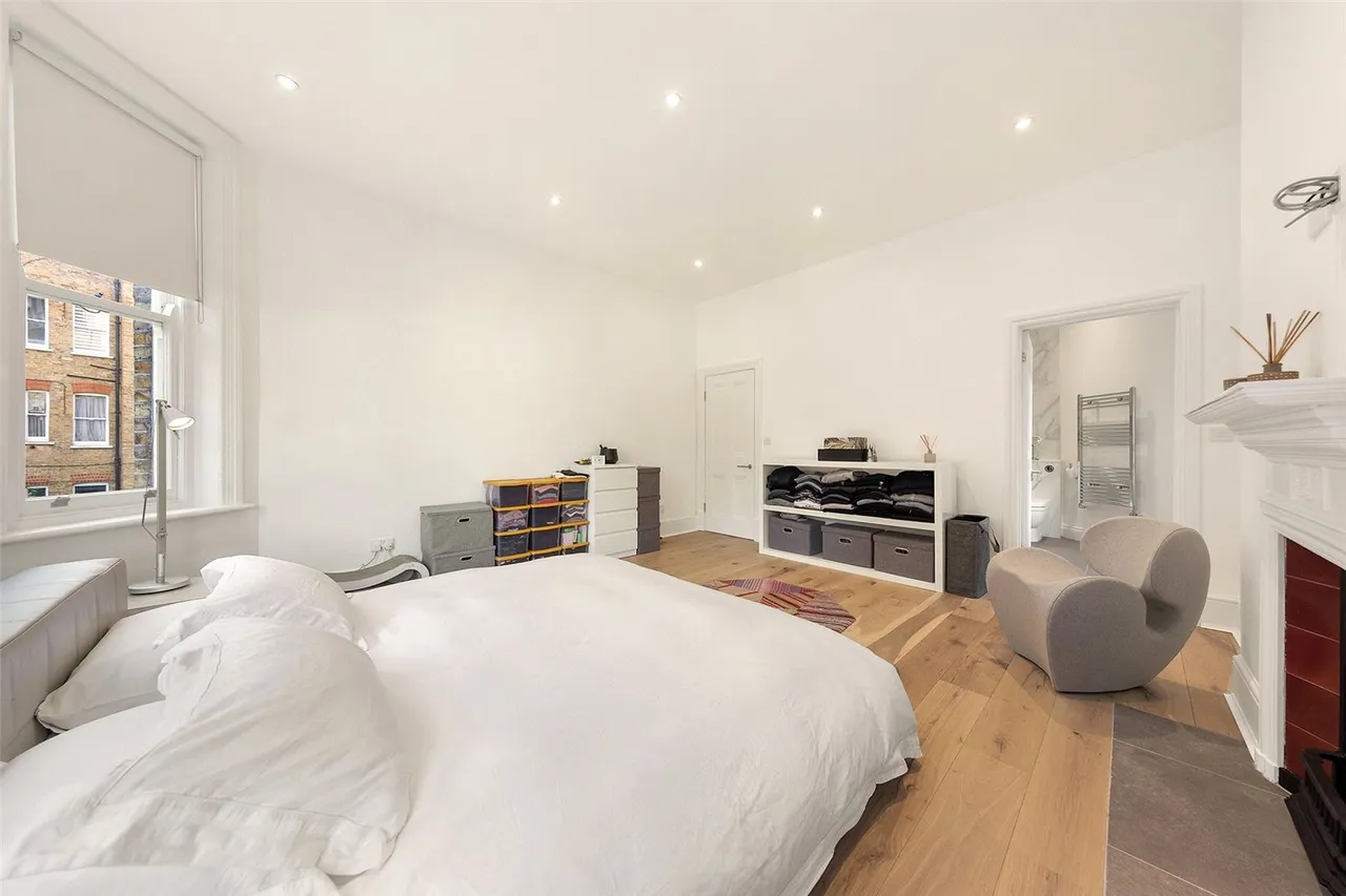 Hilltop Road, photo 12