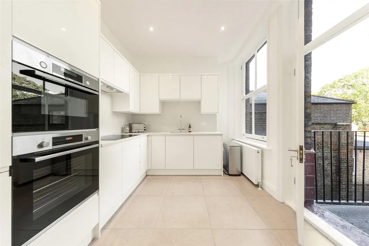 Hilltop Road, photo 6