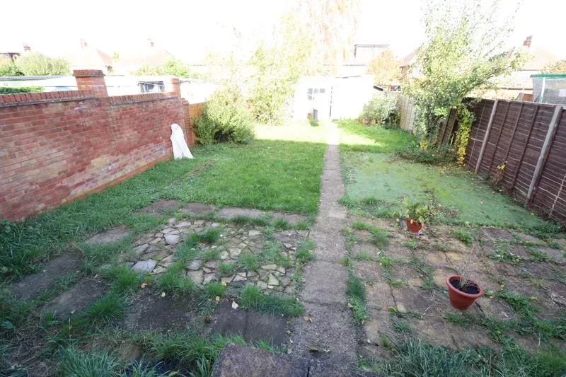 Saffron Street, Bletchley, Milton Keynes, Buckinghamshire, MK2 3AH, photo 4