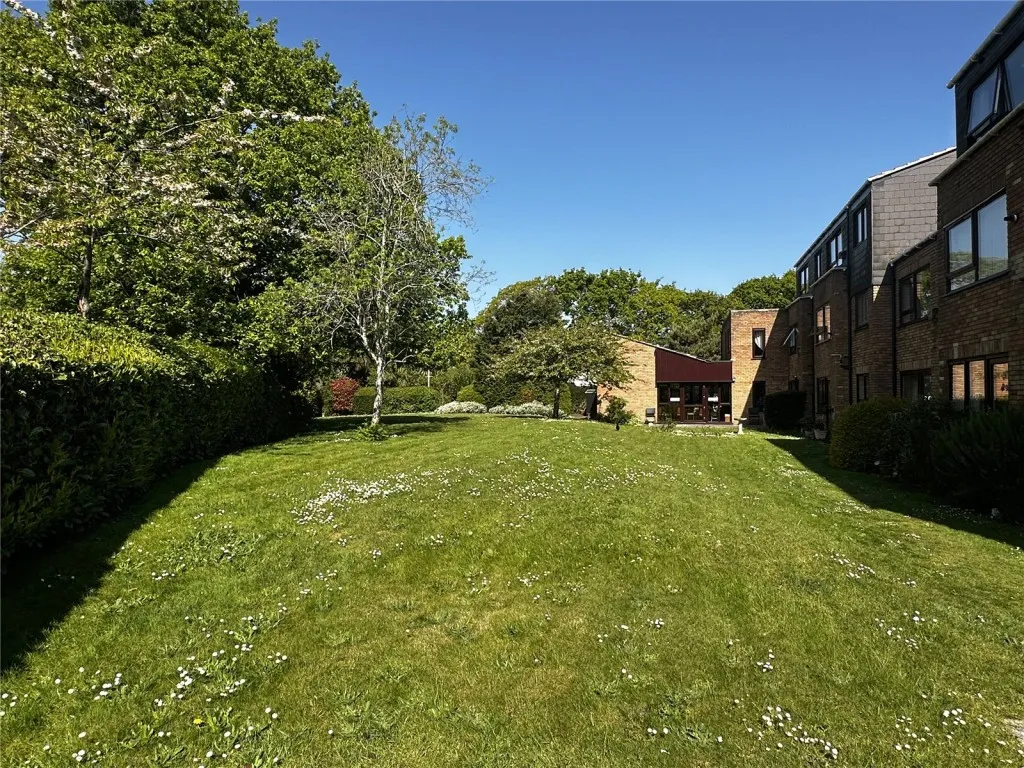 Pennington, Lymington, photo 2