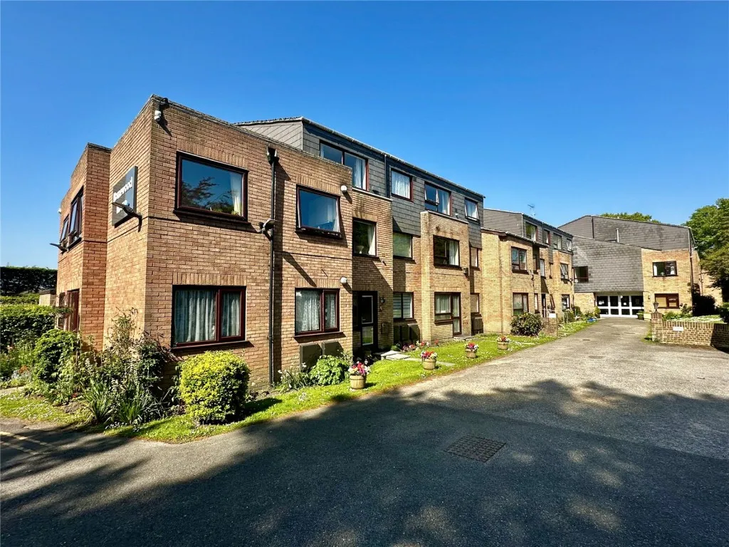 1 bed flat for sale, Pennington, Lymington