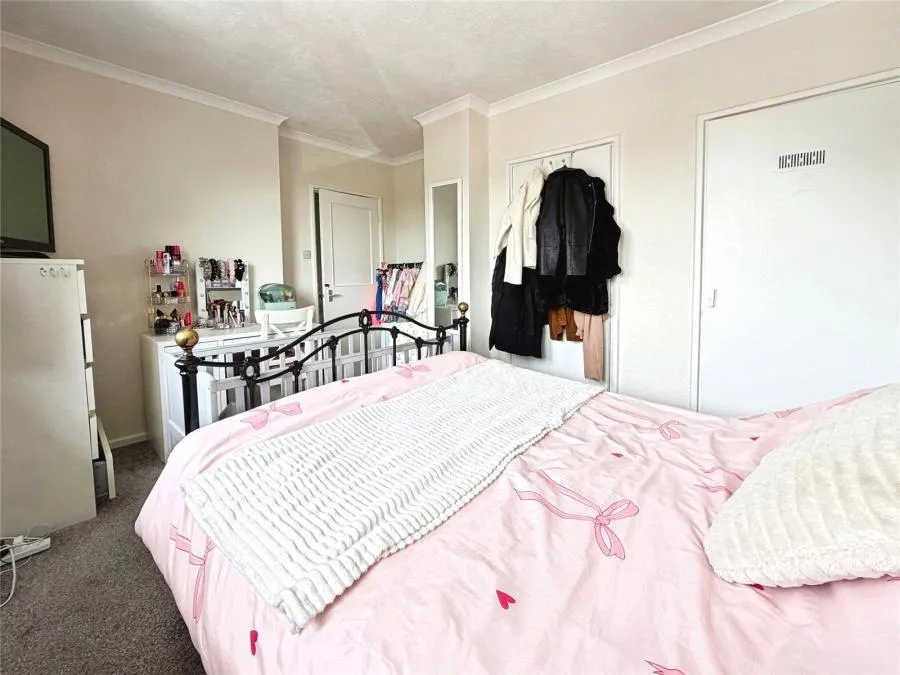 Nursery Waye, Uxbridge, UB8, photo 10
