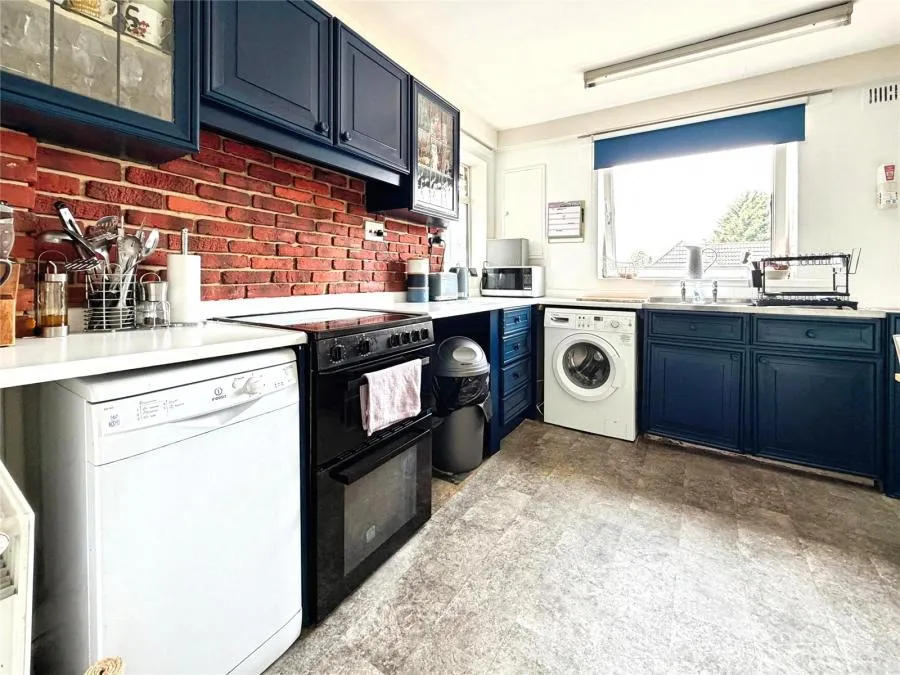 Nursery Waye, Uxbridge, UB8, photo 11