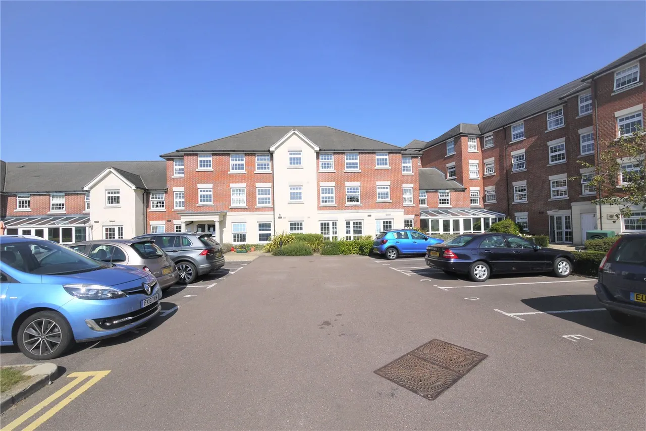 Ongar, CM5, photo 8