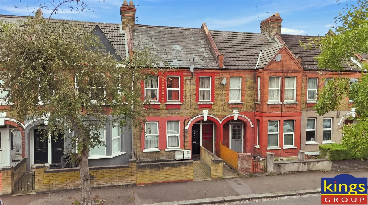 2 bed flat for sale, Bloxhall Road, London