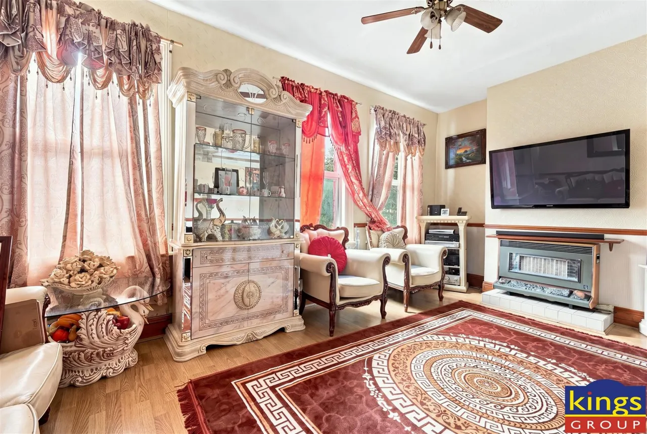Bloxhall Road, London, photo 3
