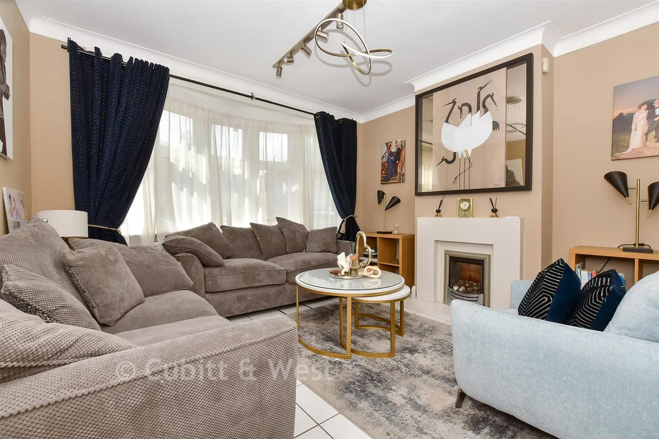Springfield Avenue, London, SW20, photo 4