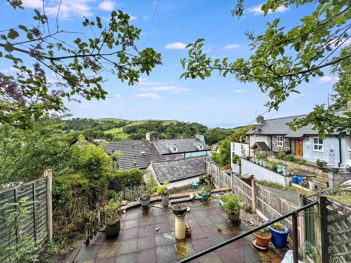 Bron Llan, Llanfairtalhaiarn, Conwy, LL22 8SS, photo 12