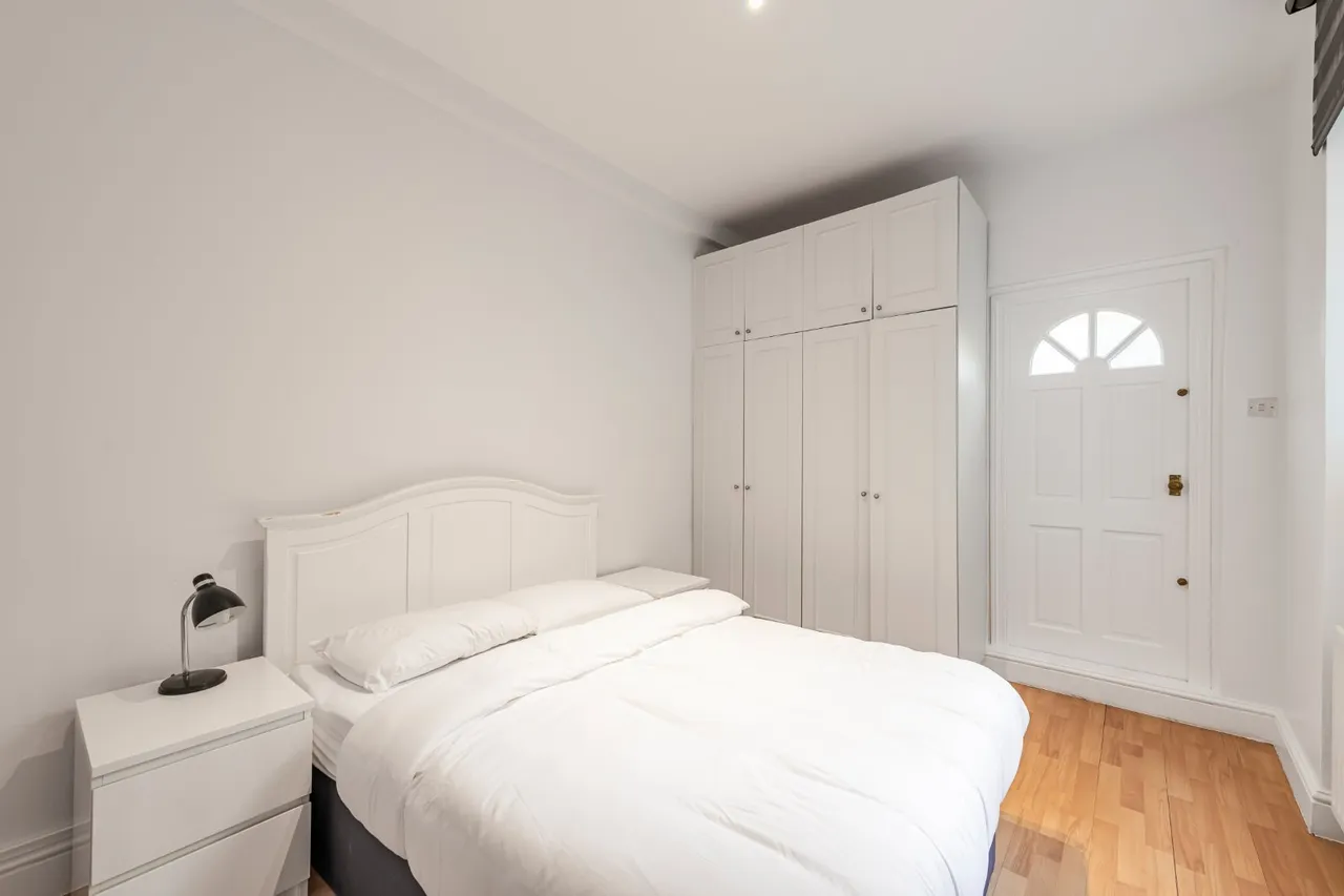 Finborough Road, London, SW10, photo 5