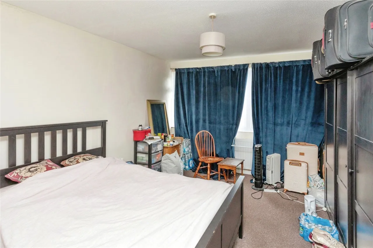 Penryn Avenue, Fishermead, Milton Keynes, Buckinghamshire, MK6, photo 8