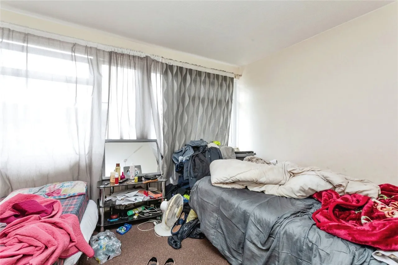 Penryn Avenue, Fishermead, Milton Keynes, Buckinghamshire, MK6, photo 9
