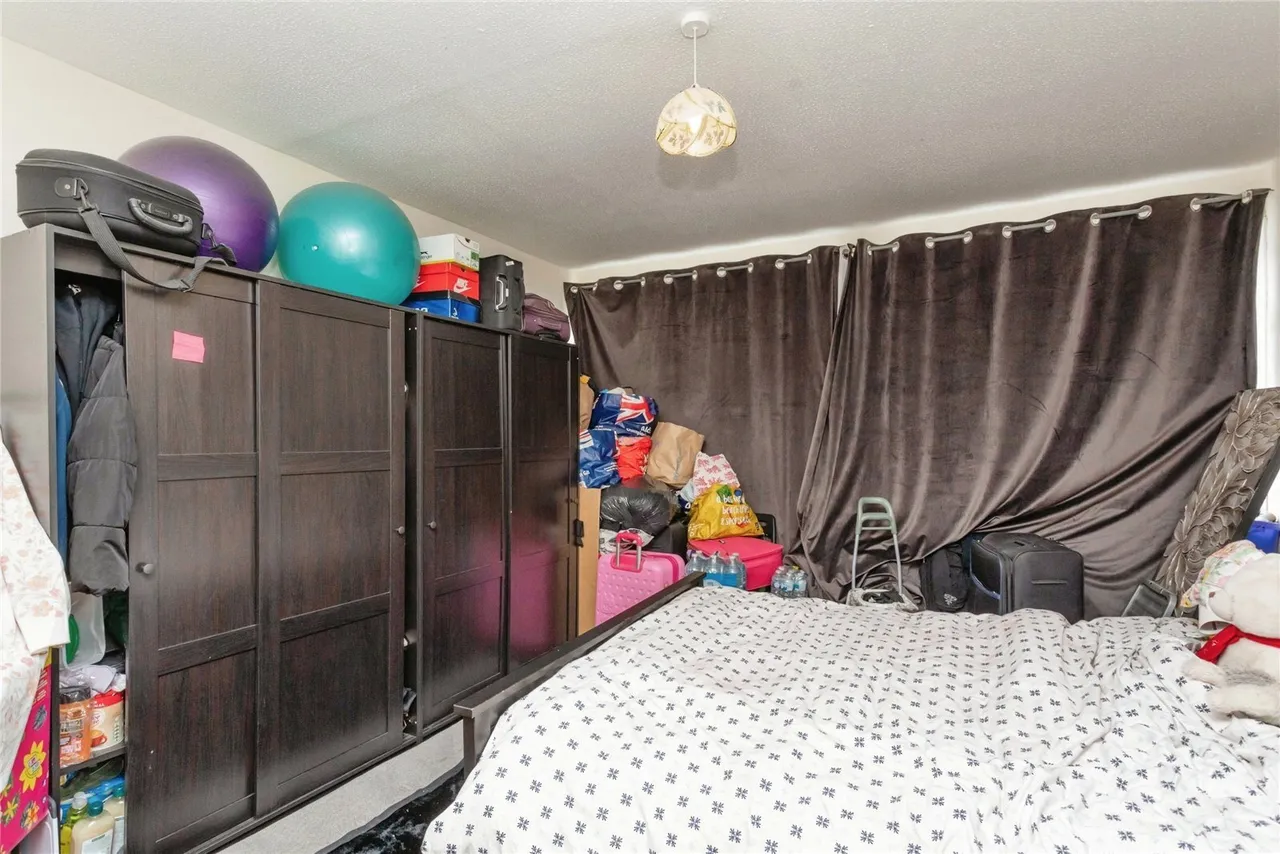 Penryn Avenue, Fishermead, Milton Keynes, Buckinghamshire, MK6, photo 7