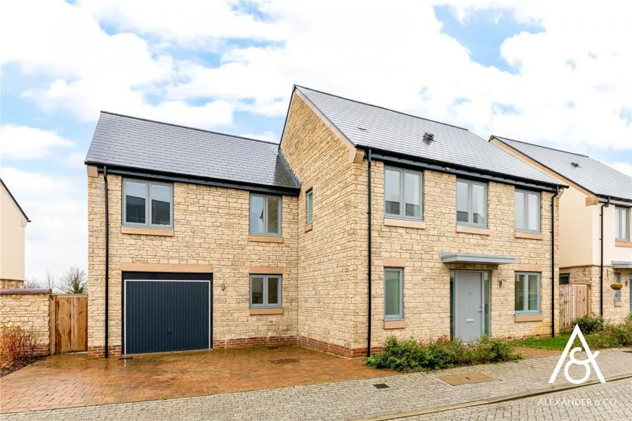 5 bed house for sale, Haricot Vale Road, Bicester, OX27