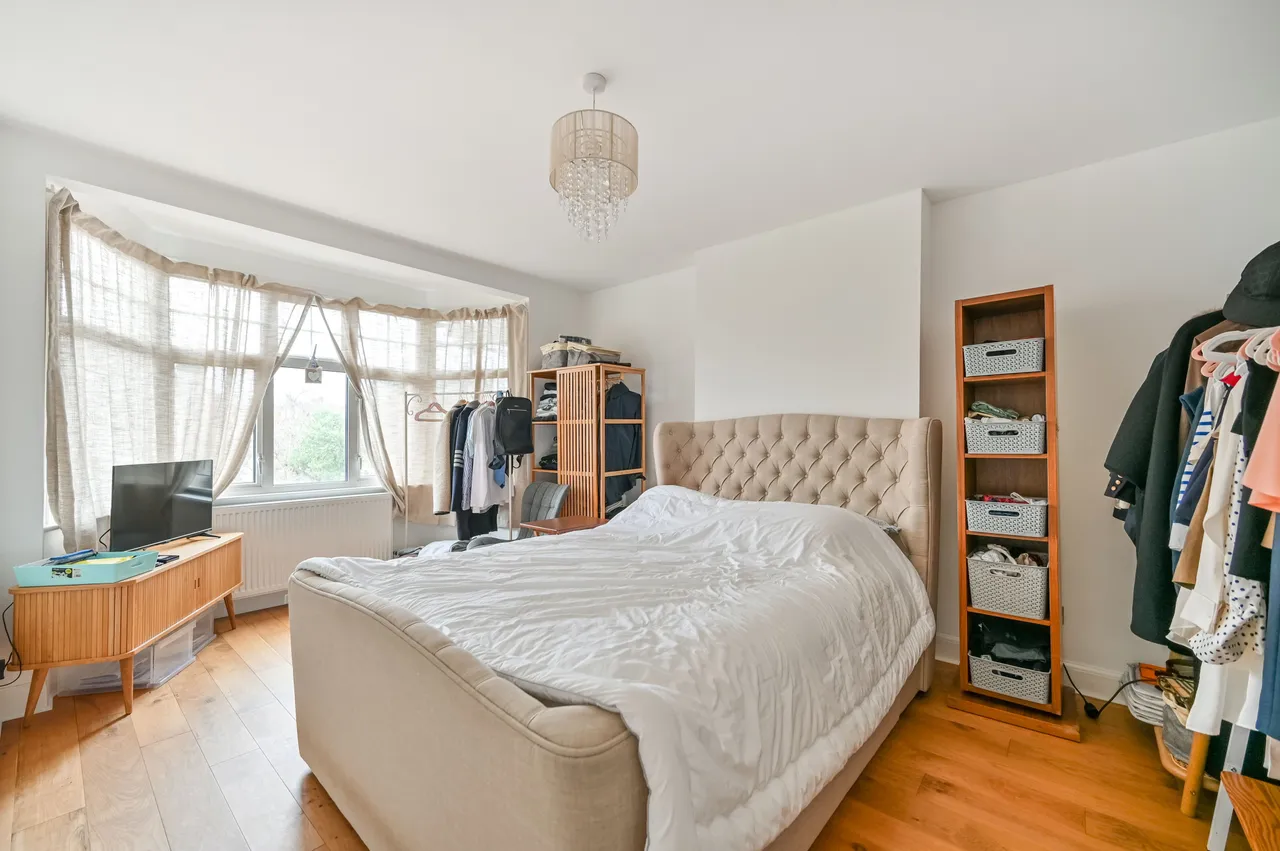 2 Elm Close, London, photo 5