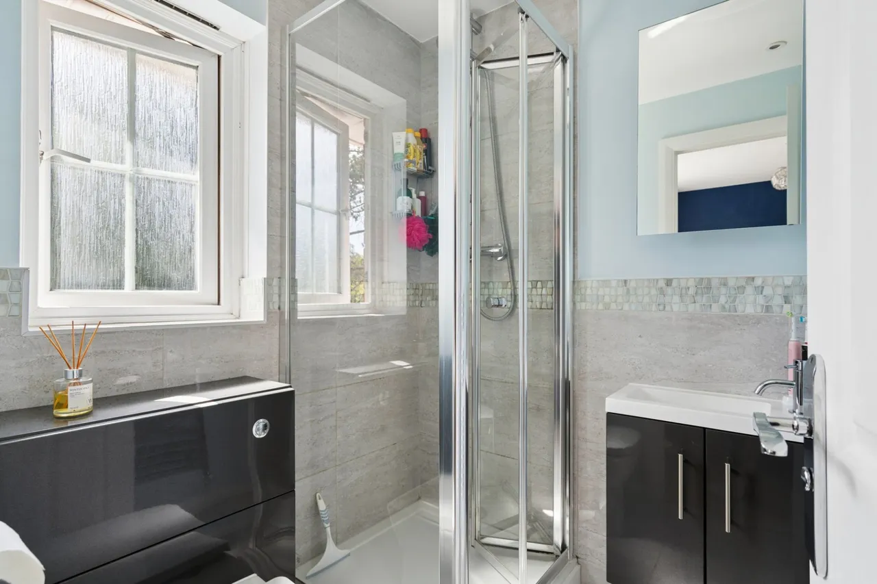 Booker Place, High Wycombe, HP12, photo 12